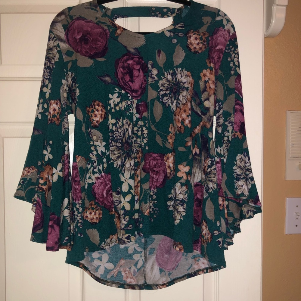 MTS Brand Large Green Floral Print High-Low Blouse with Trumpet Sleeves